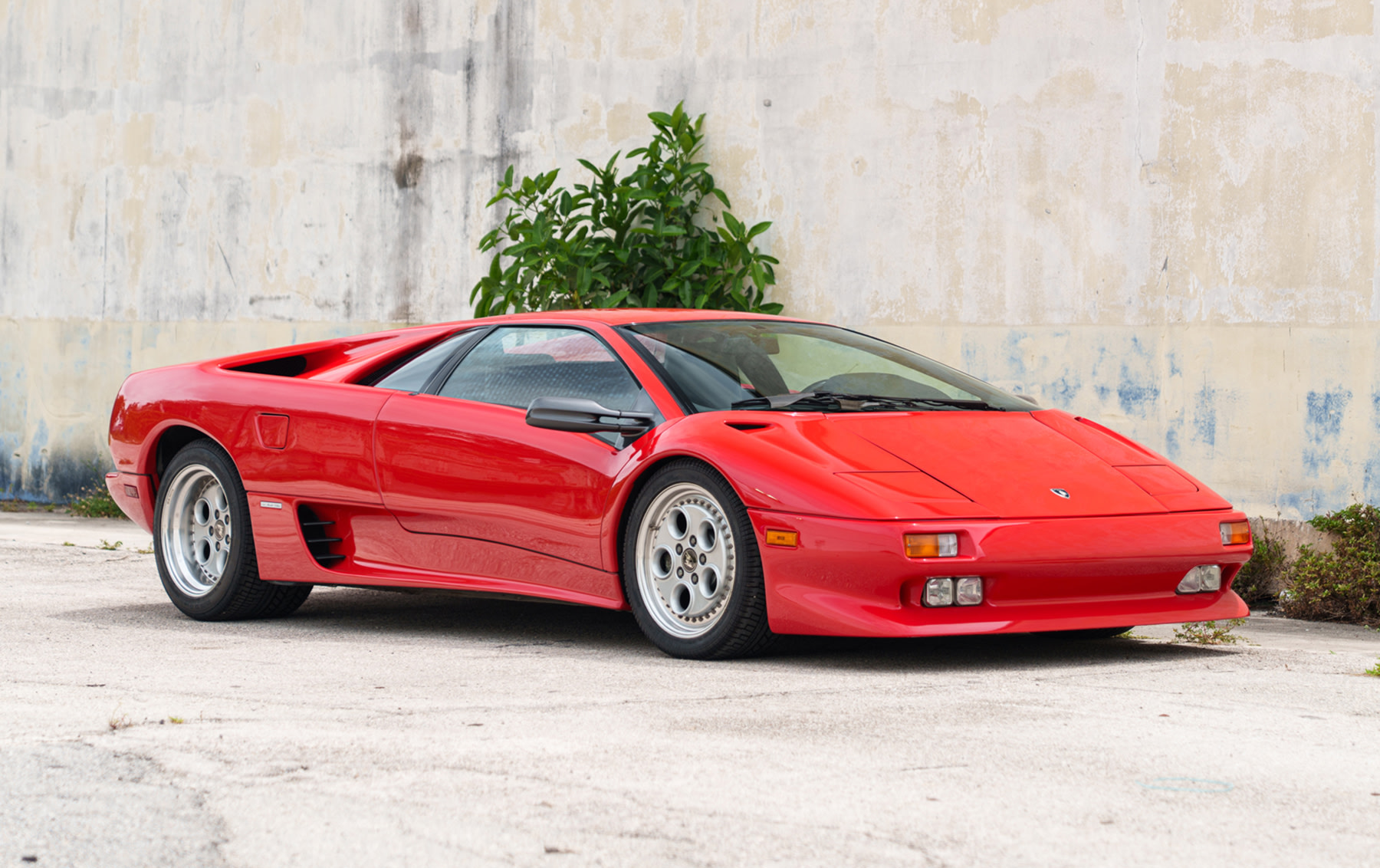 ミニッツ Lamborghini Dlablo VT レッド 1996 Lamborghini Diablo VT | DriverSource : Fine Motorcars